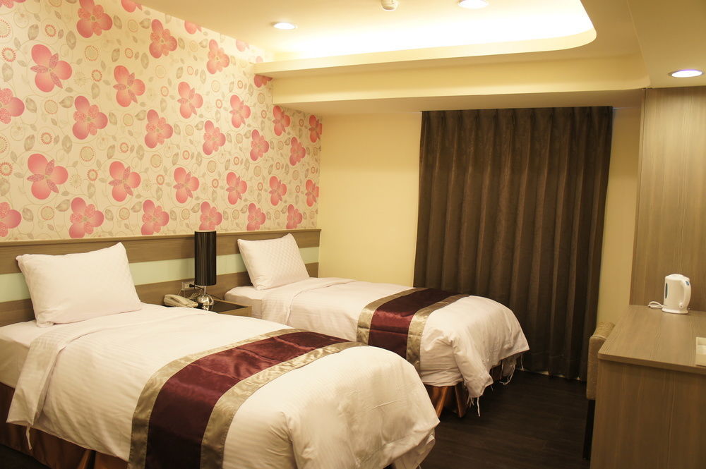 Taichung Saint Hotel Exterior photo